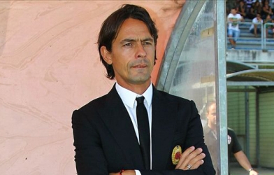 AC Milan 0-3 Olympiakos: Ngày buồn cho 'Super Pippo'